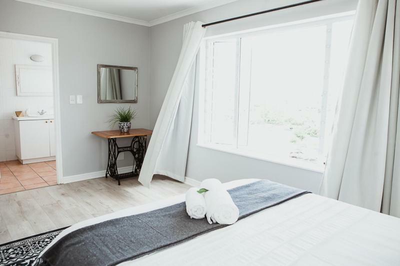 One On Gray Apartment Knysna Esterno foto